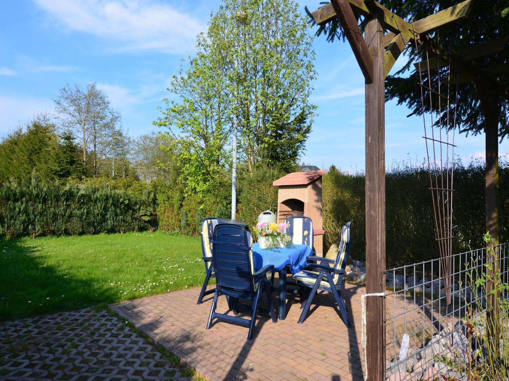 Holiday Home In Neustadt Am Rennsteig With Pond Kültér fotó