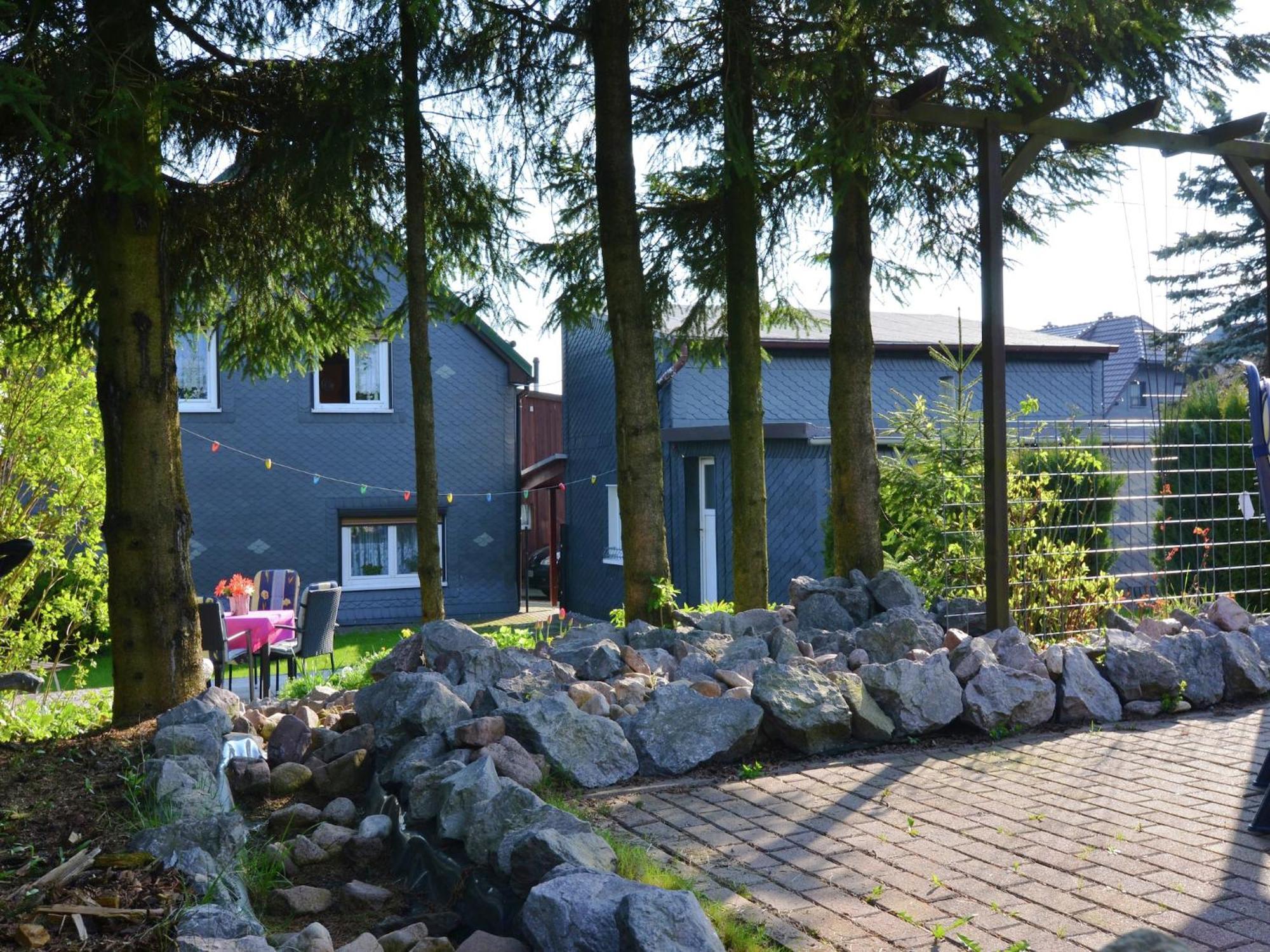 Holiday Home In Neustadt Am Rennsteig With Pond Kültér fotó